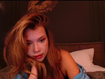 webcam girl bitter_moon live cam image #5894215