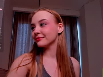 webcam girl lissa_meooow live cam image #8977769