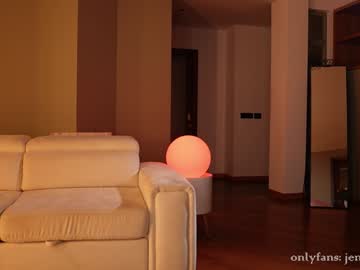 webcam girl therealbonnieclydex live cam image #9673993