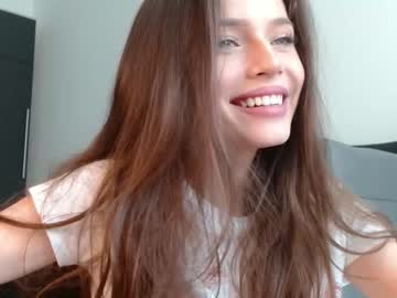 webcam girl isia_slay live cam image #2956387