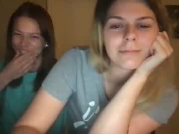 webcam couple xoxovicbaby live cam image #1116217