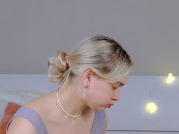 webcam girl evi_wow live cam image #5909161