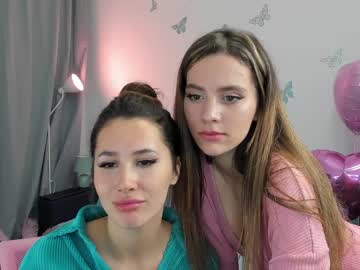 webcam girl aria_muv live cam image #3603423