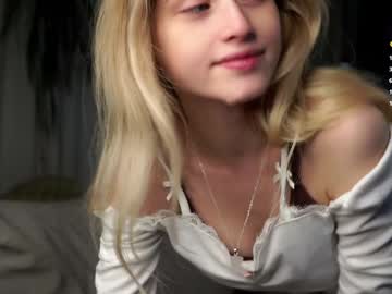 webcam girl taitehambelton live cam image #10655999