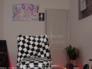 webcam girl petitebrat live cam image #9508372