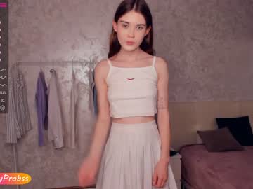 webcam girl minnietammy live cam image #6682271