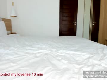 webcam girl carolinaherera live cam image #2964736