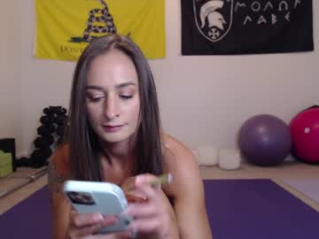 webcam girl holihurricane live cam image #9171948