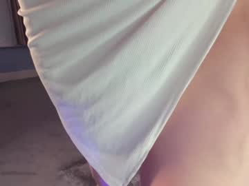webcam girl littlee33 live cam image #9877089