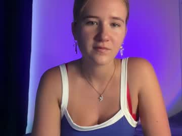 webcam girl itsssosierra live cam image #12156290