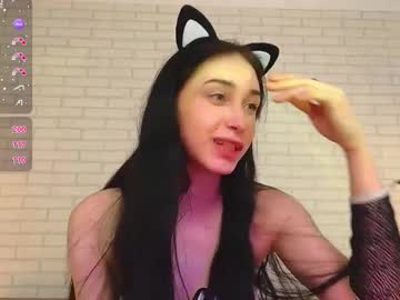 webcam girl aliceplaysss live cam image #11913564
