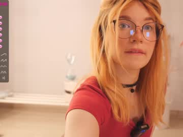 webcam girl illegaldream live cam image #1877400