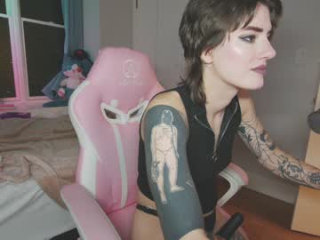webcam girl aynmarie live cam image #6410492