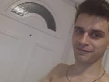 webcam man camdoattitude live cam image #9627095