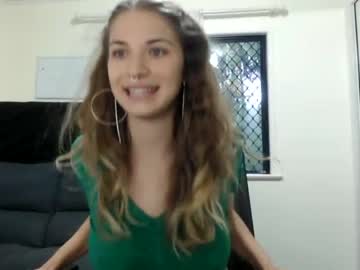webcam girl lil_miss_naughty live cam image #5363979