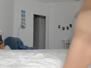 webcam girl melon_mussy live cam image #5329824