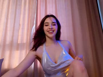 webcam girl angella_kleee live cam image #8620632