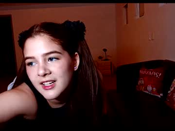 webcam girl joycoral live cam image #11409361