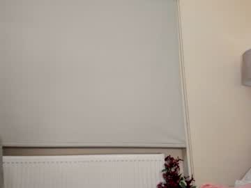 webcam girl snowww_white live cam image #7776691