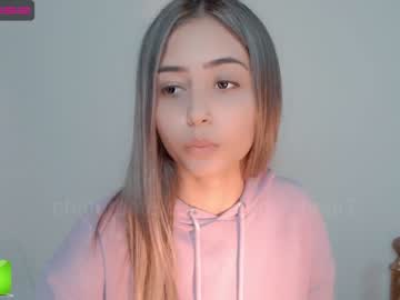 webcam girl gummy_bear7 live cam image #1217171