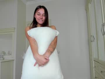 webcam girl eleonora_linn live cam image #3579410