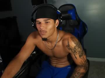 webcam man kylewhitedgs live cam image #6481933