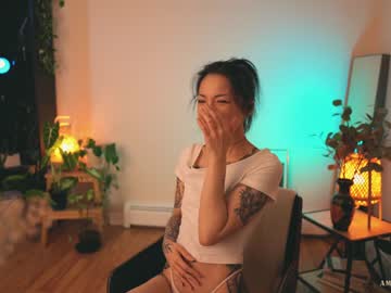 webcam girl ambientink live cam image #4342454