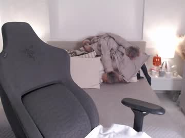 webcam girl smileyouarehere live cam image #10709370