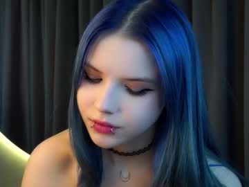 webcam girl merciabawden live cam image #12613365