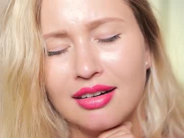 webcam girl stella_and_stephan live cam image #10100099