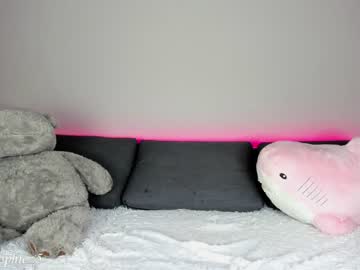 webcam girl sophie_5 live cam image #511877