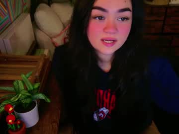 webcam girl annatigarr live cam image #12637779