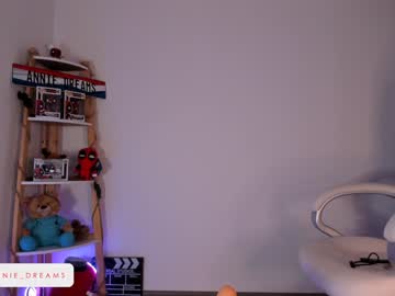 webcam girl annie_dreams live cam image #618218