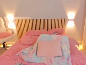 webcam girl little_effy18 live cam image #6541122