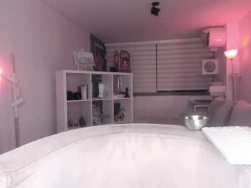 webcam girl lonelly_lolly98 live cam image #11828512