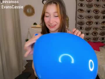 webcam girl cassie_evansss live cam image #12918109