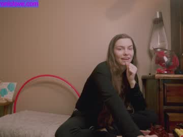 webcam girl chroniclove live cam image #4971454