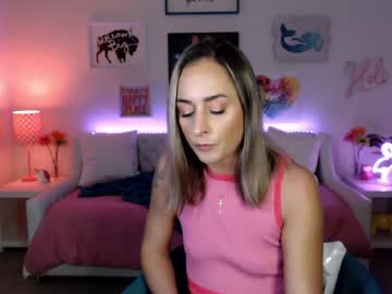 webcam girl holihurricane live cam image #12213849