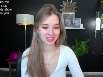 webcam girl milablush live cam image #4975417