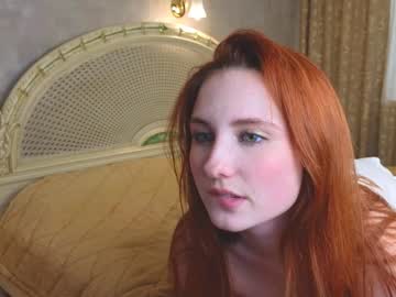 webcam girl lynnalltop live cam image #10027188