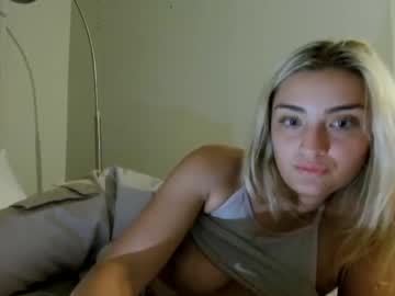 webcam girl lolaabunnyxo live cam image #5847364