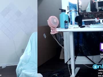 webcam girl kdwow live cam image #1273400