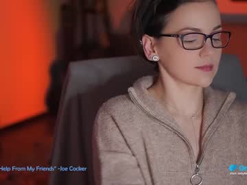 webcam girl tiffanyriox live cam image #8705945
