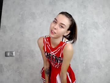 webcam girl nika_lodge live cam image #4947806