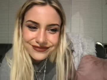 webcam girl atherealle live cam image #2305973