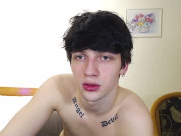 webcam man teddy_mode live cam image #1832568