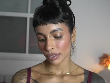 webcam girl kaligray10 live cam image #12840546