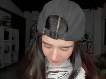 webcam girl lonelly_lolly98 live cam image #4703575