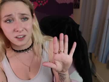 webcam girl pr3ttyp1nkpussy live cam image #7596771