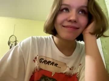 webcam girl lonely_lina live cam image #8263751